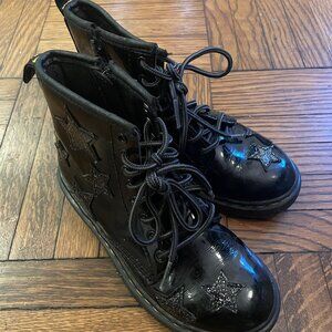 Dr Martens Girls Black Patent Boots with Stars (Size 1)
